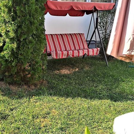 Liza Apartman Jula Exterior foto