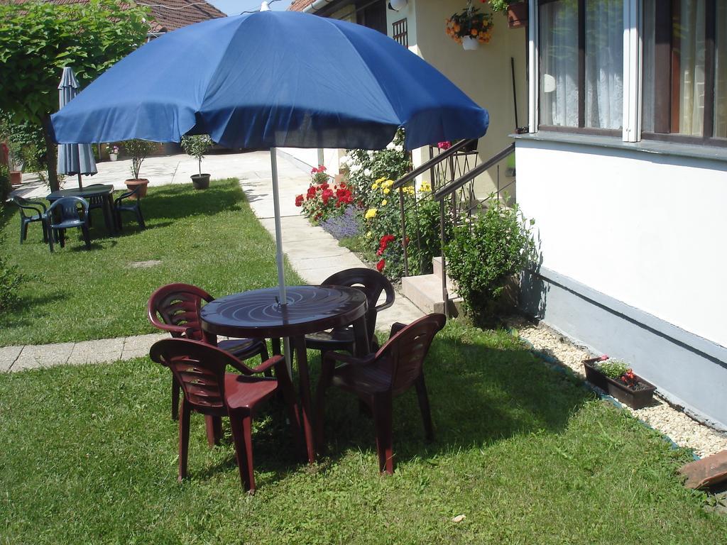 Liza Apartman Jula Cameră foto